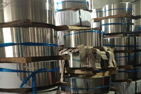 201不銹鋼帶有磁性嗎？磁性與非磁性探討！