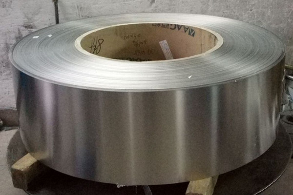 2025年精密不銹鋼帶行業(yè)迎來黃金發(fā)展期,技術(shù)創(chuàng)新與產(chǎn)能擴(kuò)張并進(jìn)